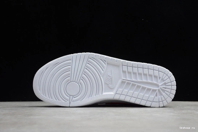 BQ6472-106 University White Mid 1 Jordan Red (W) 0728